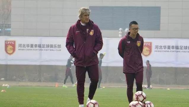 一家乱战13集免费播放