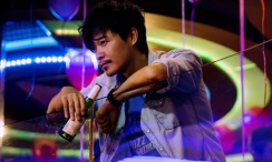 亚洲午夜在线