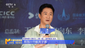 bl双性晾臀扇打屁股play