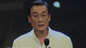 三男用性具调教一女